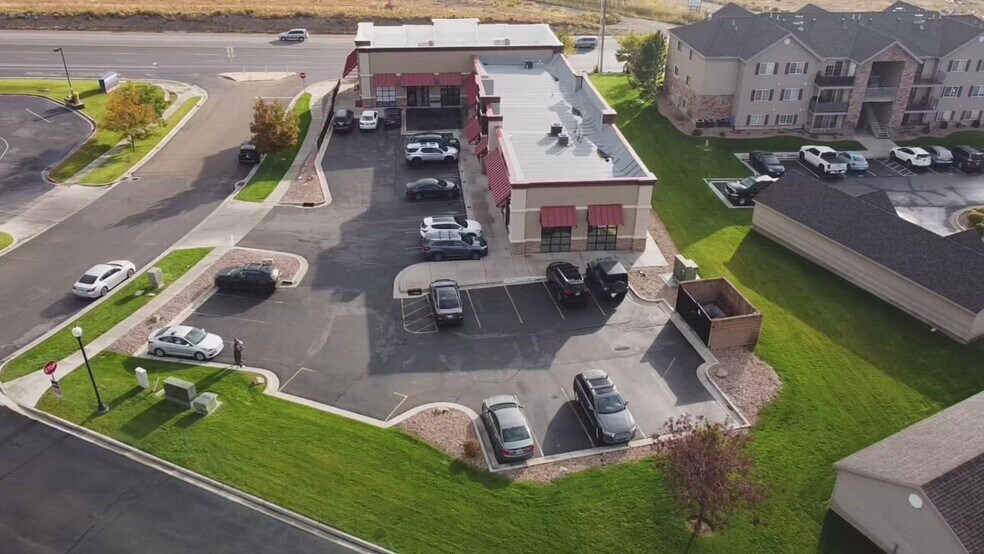 More Photos Of 25 N Hillcrest Dr, Saratoga Springs Storefront For Lease