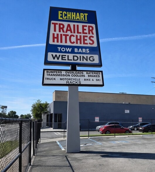 More Photos Of 10137 Sepulveda Blvd, Mission Hills General Retail For Sale