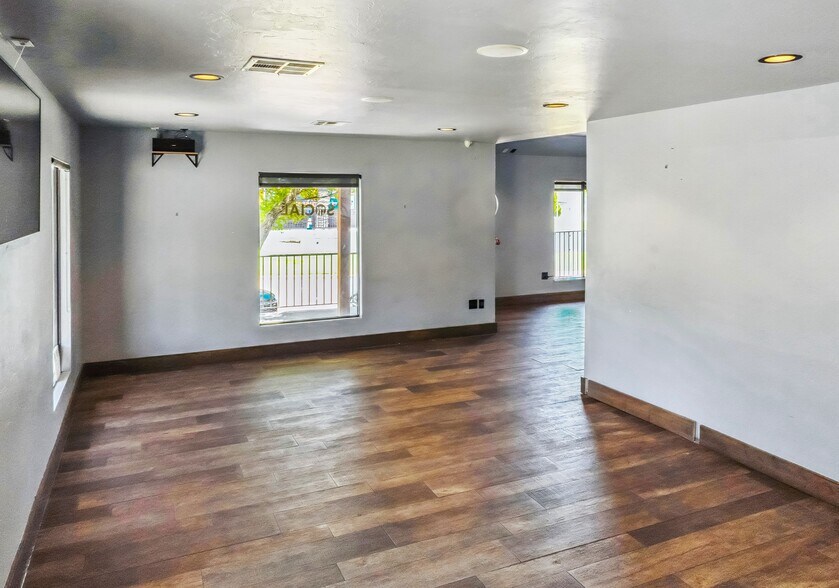 More Photos Of 1933 NW 23rd, Oklahoma City Restaurant For Sale