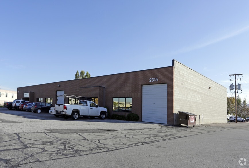 Primary Photo Of 2301-2315 Decker Lake Blvd, Salt Lake City Showroom For Lease