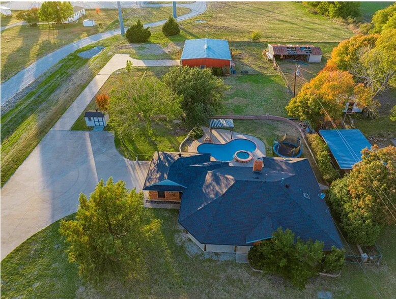 More Photos Of 17342 FM 2755, Lavon Flex For Sale