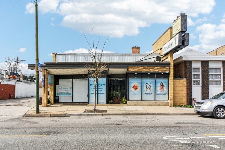 Primary Photo Of 4022 N Central Ave, Chicago Medical For Sale