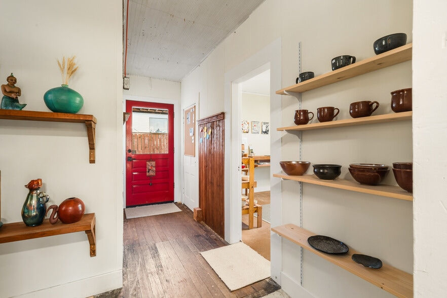 More Photos Of 12955 Highway 101 N, Nehalem General Retail For Sale