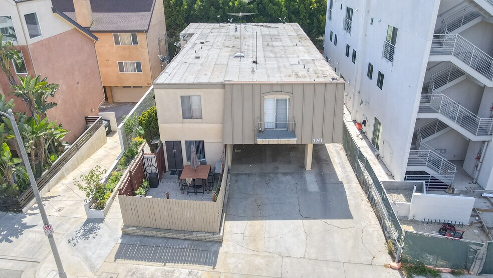 More Photos Of 3961 Moore St, Los Angeles Apartments For Sale
