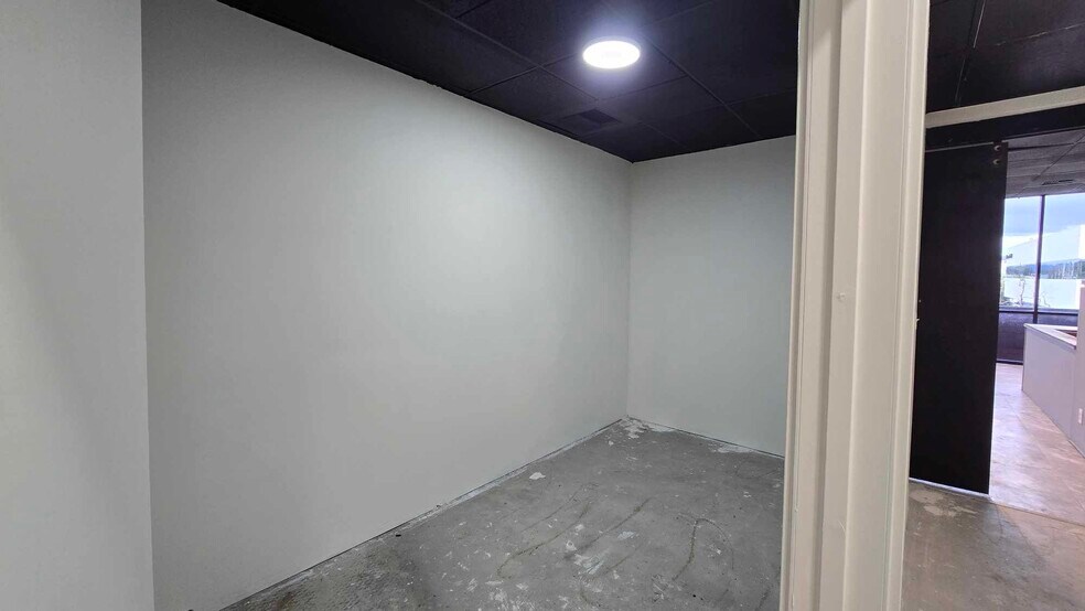 More Photos Of 15 Corporate Park, Irvine Medical For Lease