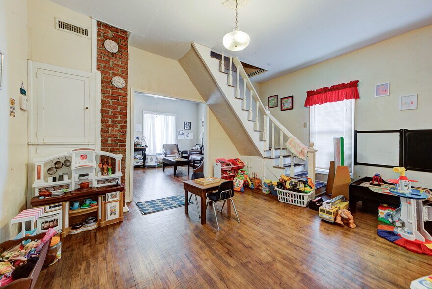 More Photos Of , El Reno Office For Sale