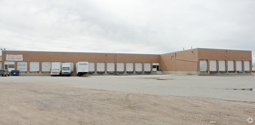 More Photos Of 4902 E Smith Rd, Denver Warehouse For Sale