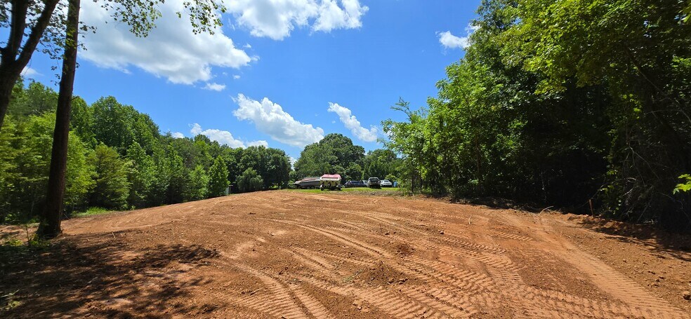 More Photos Of 994 Rhyne Rd, Clover Light Manufacturing For Sale