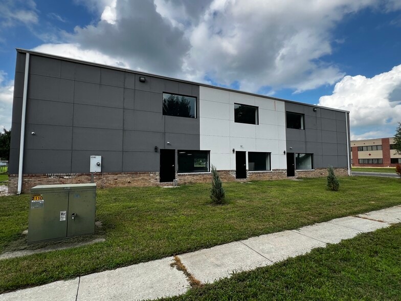 More Photos Of 1241 College Park Dr, Dover Loft Creative Space For Lease