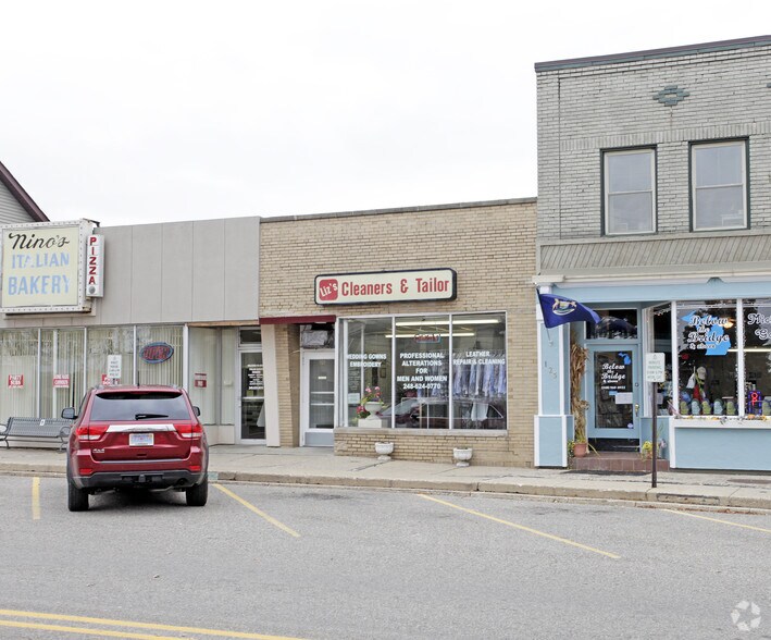 More Photos Of 121 E Walled Lake Dr, Walled Lake Storefront Retail Office For Sale