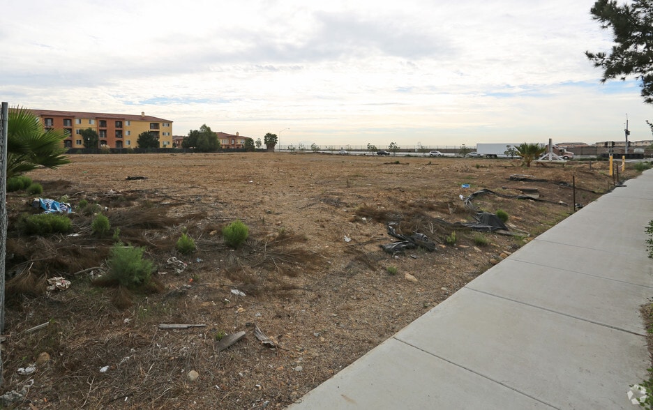 More Photos Of 5388 Ocean View Hills Pky, San Diego Land For Lease