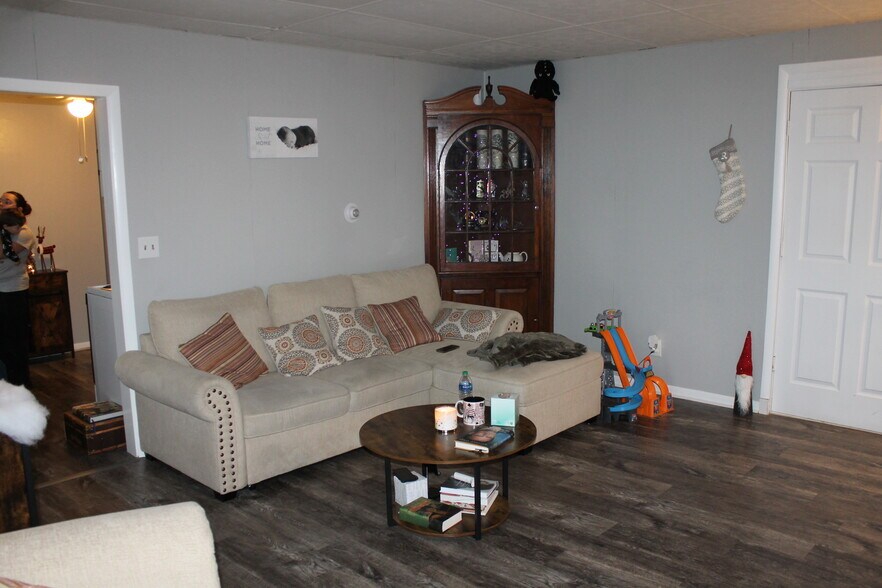 More Photos Of 100 Railroad, Leland Apartments For Sale