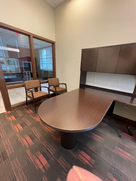 More Photos Of 84 N Plank Rd, Newburgh Storefront For Lease