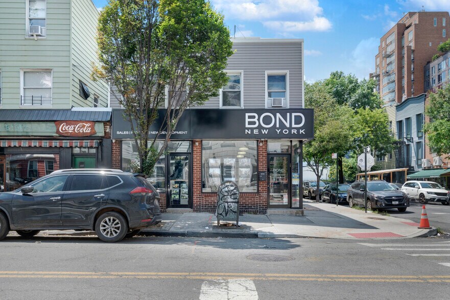 Primary Photo Of 713 Lorimer St, Brooklyn Storefront Retail Residential For Lease