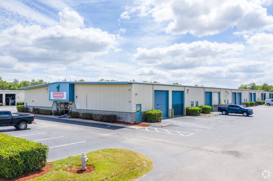 More Photos Of 2430-2440 Smith St, Kissimmee Unknown For Lease