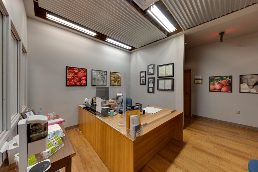 More Photos Of 826 Krill St, Corpus Christi Warehouse For Lease