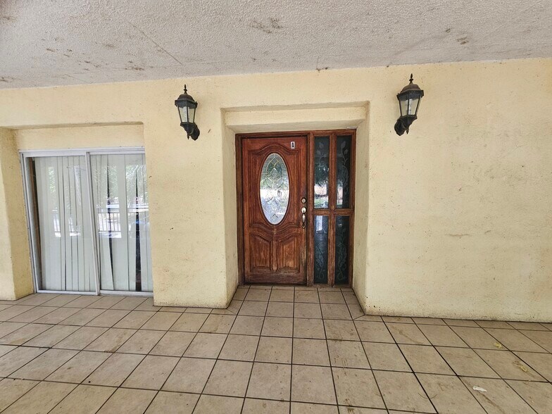 More Photos Of 14398 Avenue 88, Pixley Multifamily For Sale