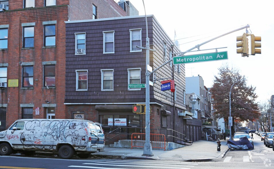 More Photos Of 690 Metropolitan Ave, Brooklyn Storefront Retail Residential For Lease