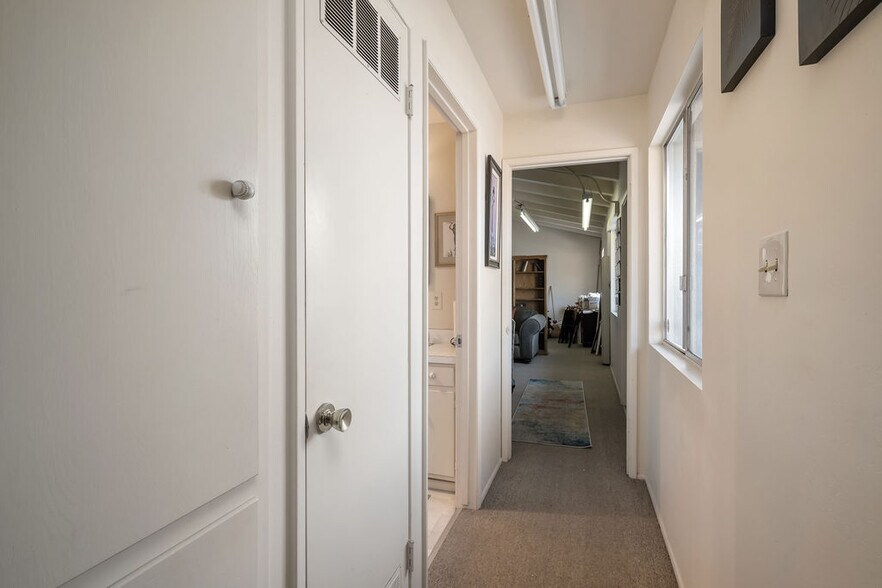 More Photos Of 2086 Main St, Cambria Freestanding For Lease