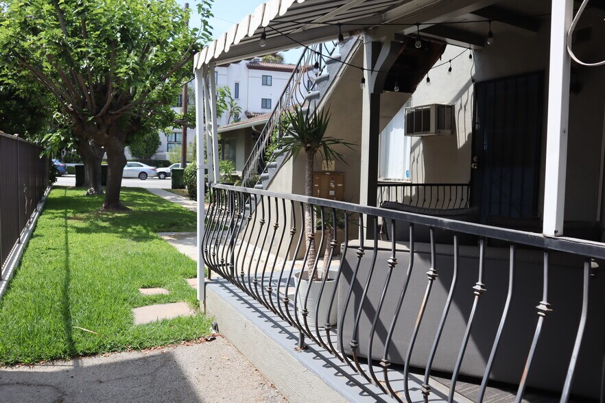 More Photos Of 14151 Moorpark St, Sherman Oaks Apartments For Sale