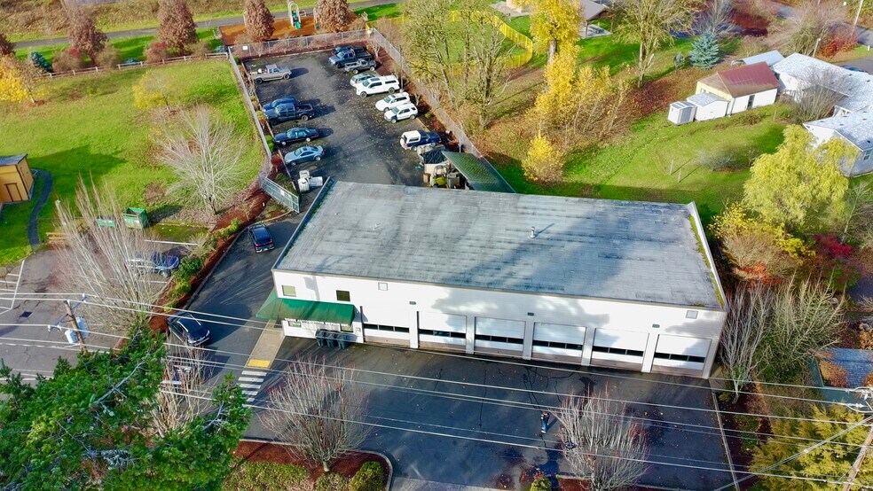 Primary Photo Of 28117 SE Highway 212, Boring Auto Repair For Sale