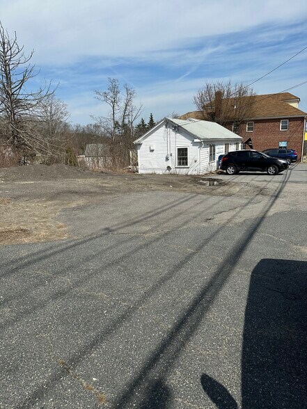 More Photos Of 69 Turnpike Rd, Southborough Land For Lease