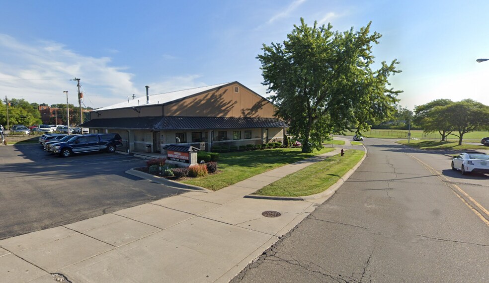 265 E Second St, Rochester, MI 48307 Warehouse For Sale