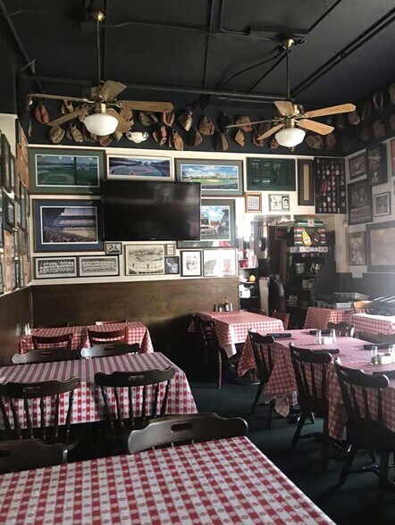 More Photos Of 2401 16th St, San Francisco Storefront Retail Office For Sale