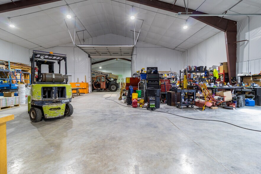More Photos Of 618 Industrial Ct, Walla Walla Warehouse For Sale