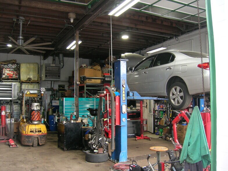 More Photos Of 6922 Harrison Ave, Hammond Auto Salvage Facility For Sale