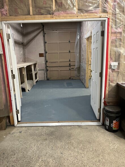 More Photos Of 67 W Main St, Merrimac Warehouse For Lease