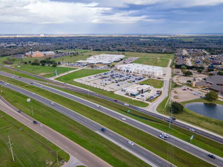 More Photos Of 00 Earl Rudder Freeway, College Station Land For Sale