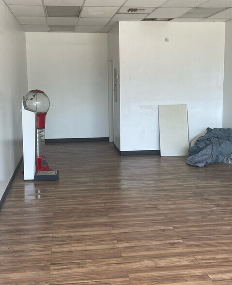 More Photos Of 1419-1439 Crowell St, Livingston Freestanding For Lease