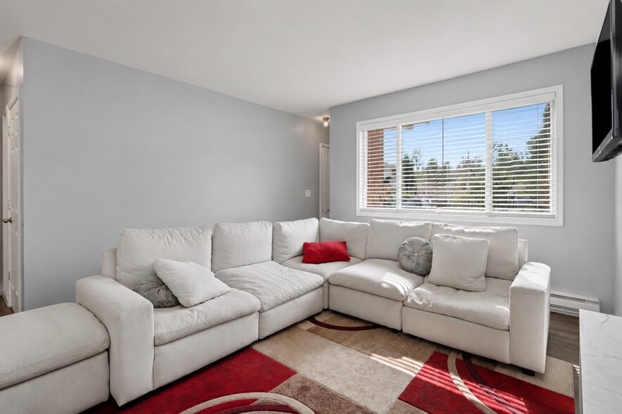 More Photos Of 79 Yaun Ave, Liberty Apartments For Sale