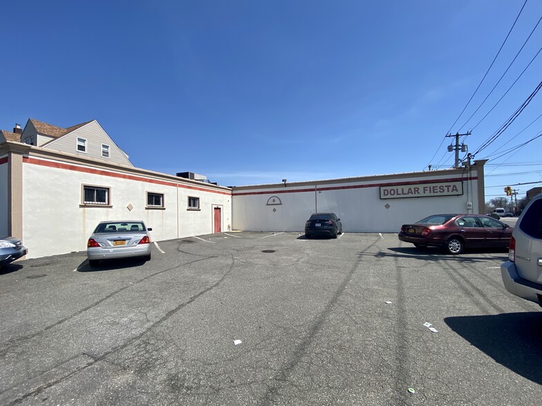 More Photos Of 635 Jerusalem Ave, Uniondale Freestanding For Lease