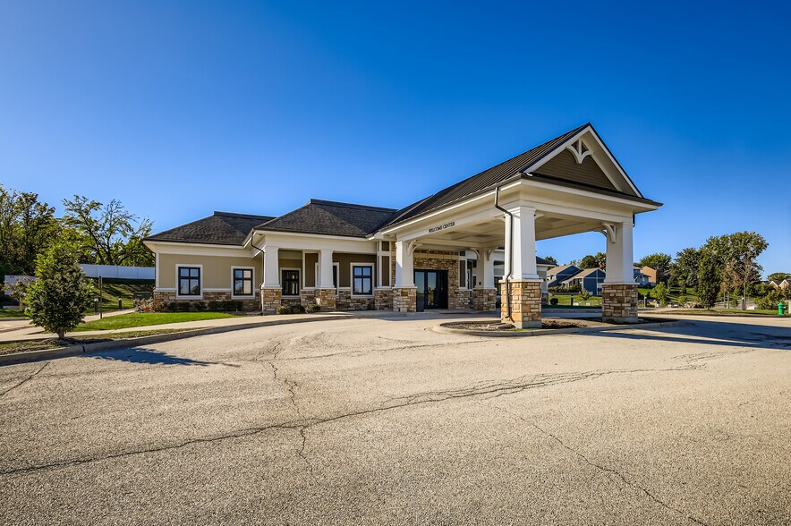 More Photos Of 40 Timberline Dr, Lemont Rehabilitation Center For Sale