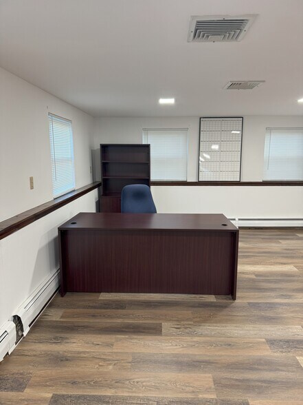 More Photos Of 79 Sunset Strip, Succasunna Medical For Lease