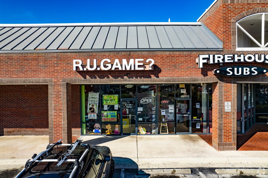 More Photos Of 2604-2682 E Fowler Ave, Tampa Unknown For Lease