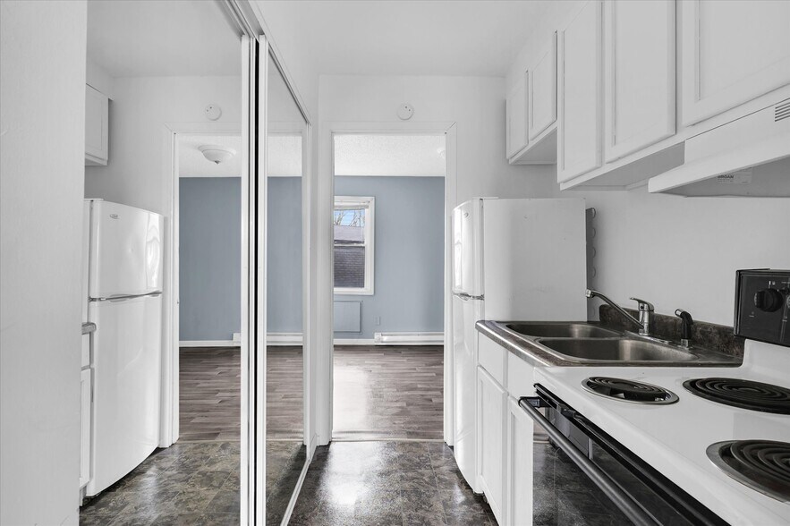 More Photos Of 1740 S Fairview Ave, Decatur Apartments For Sale