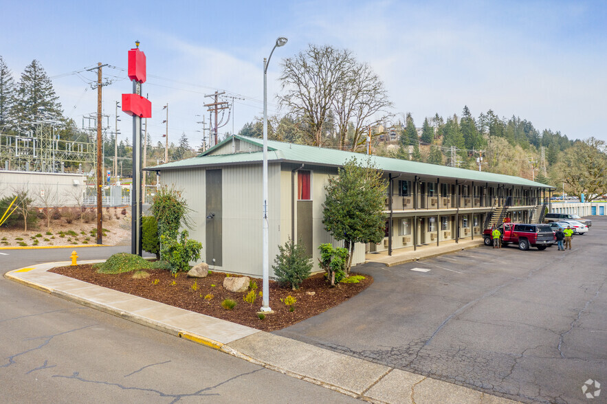 Primary Photo Of 600 SW Beech Rd, Estacada Hotel For Sale