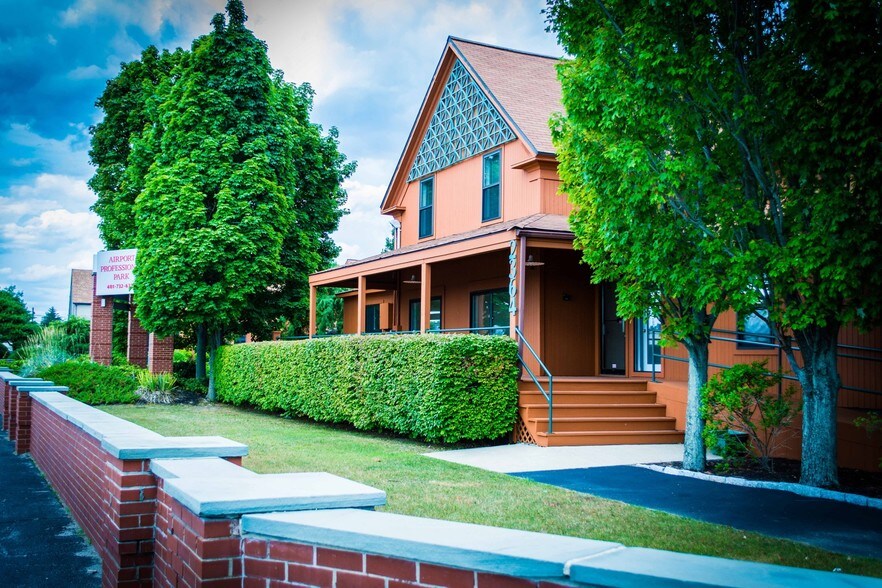 More Photos Of 2350 Post Rd, Warwick Unknown For Lease