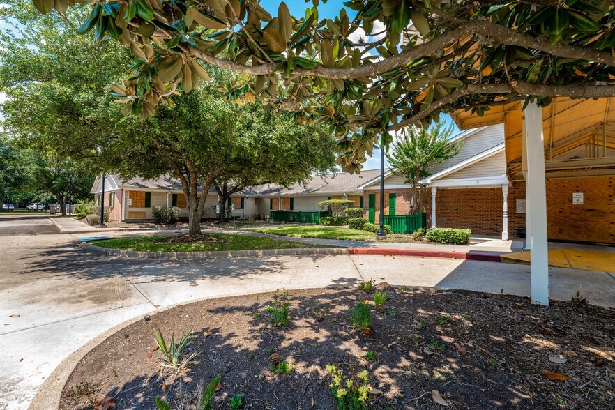 More Photos Of 11395 Richmond Ave, Houston Skilled Nursing Facility For Lease