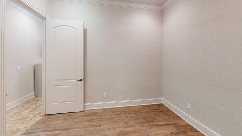 More Photos Of 5509 Louetta Rd, Spring Office For Sale