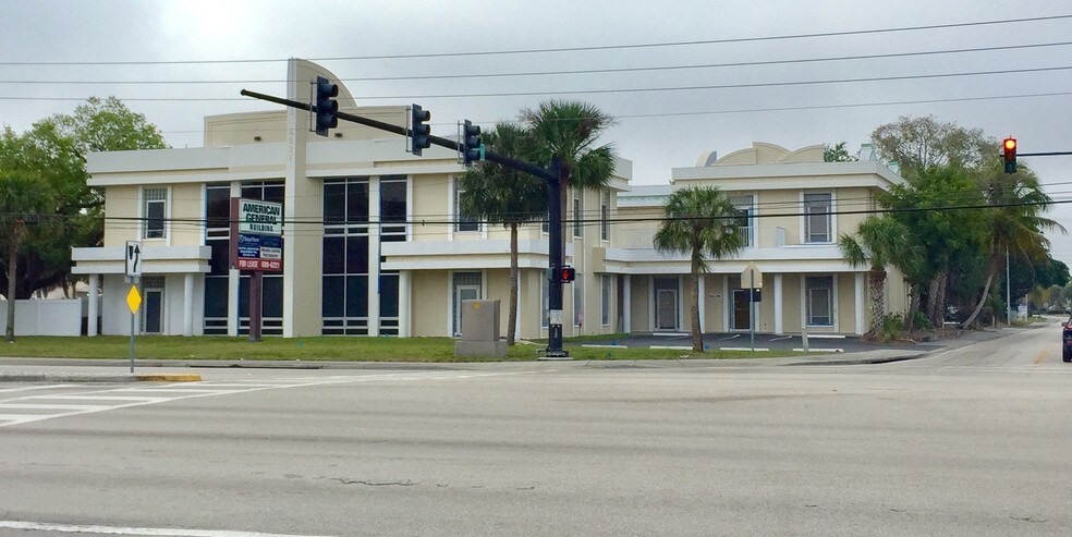 More Photos Of 4531 Deleon St, Fort Myers Office For Lease