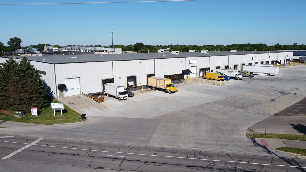 More Photos Of 4231-4233 Leap Rd, Hilliard Warehouse For Lease