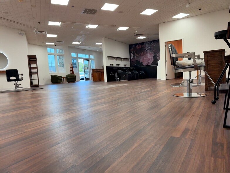 More Photos Of 451-465 Canyon del Rey Blvd, Del Rey Oaks Unknown For Lease