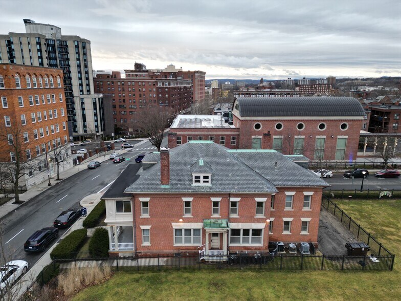 More Photos Of 73 Chestnut St, Springfield Loft Creative Space For Sale