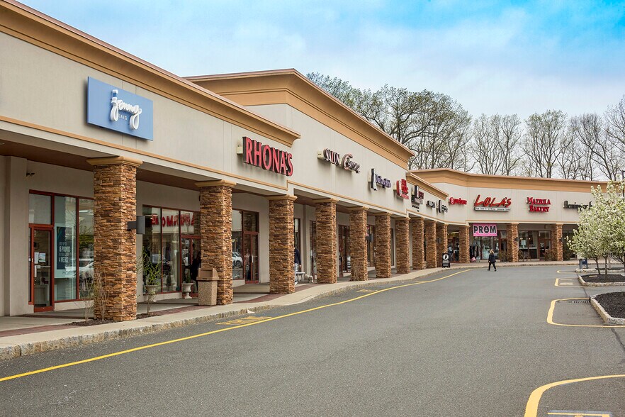 More Photos Of 357-359 US Highway 9, Manalapan Township Unknown For Lease