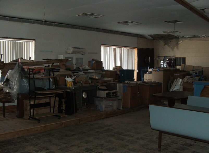 More Photos Of 1528 Four Locust Hwy, Keysville Office For Sale