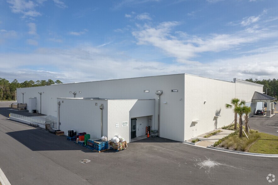 More Photos Of 205 Rivertown Shops Dr, Saint Johns Supermarket For Lease